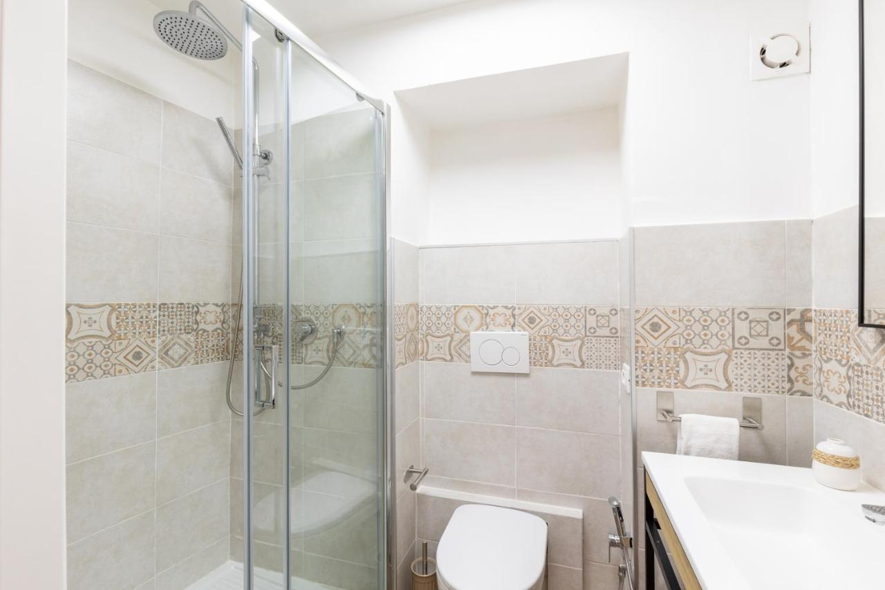 Gentile Suites - Private Rooms Rome Bagian luar foto